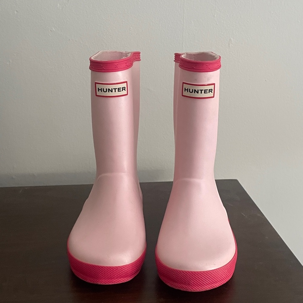 Hunter Blush Pink Waterproof Boots (size 13)